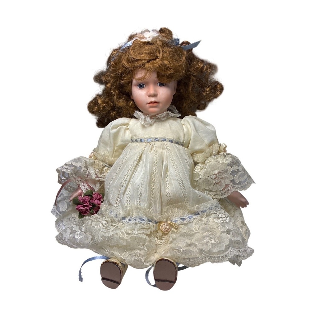Dynasty Anna Collection Porcelain Doll #D-190 "ANNA" vintage pre-owned